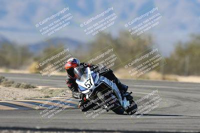 media/Dec-07-2025-CVMA (Sun) [[3e7d2de5dc]]/Race 12- Formula 40 MW and LW/